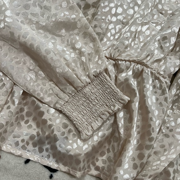 K.I.T long sleeve dress top / blouse - pink champagne shiny cheetah print! - Picture 4 of 5